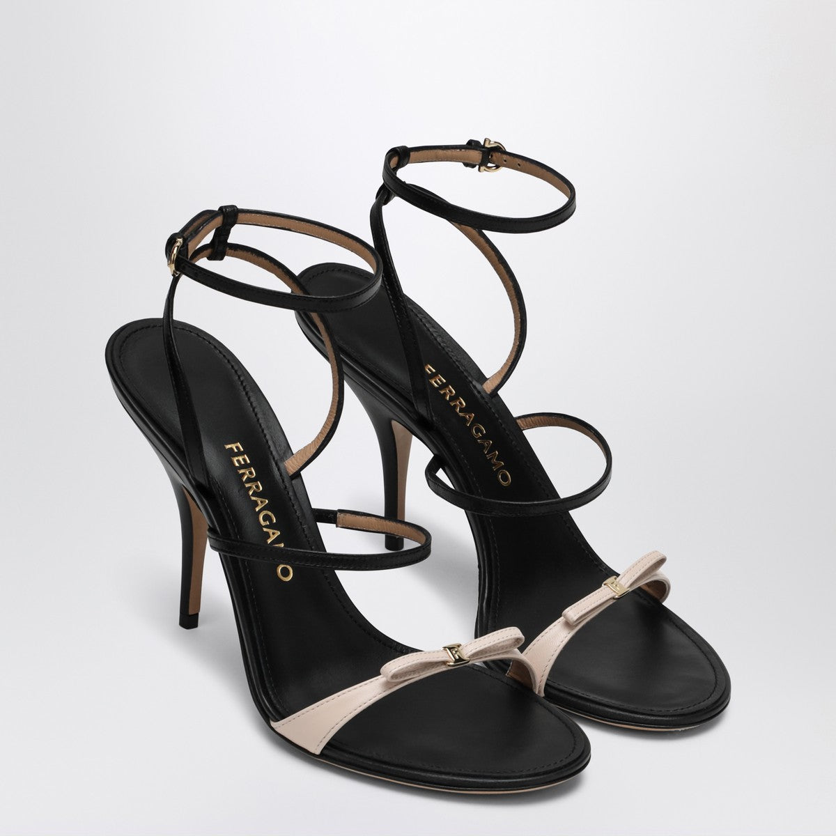 Ferragamo Ariel 95 black/nude high heels